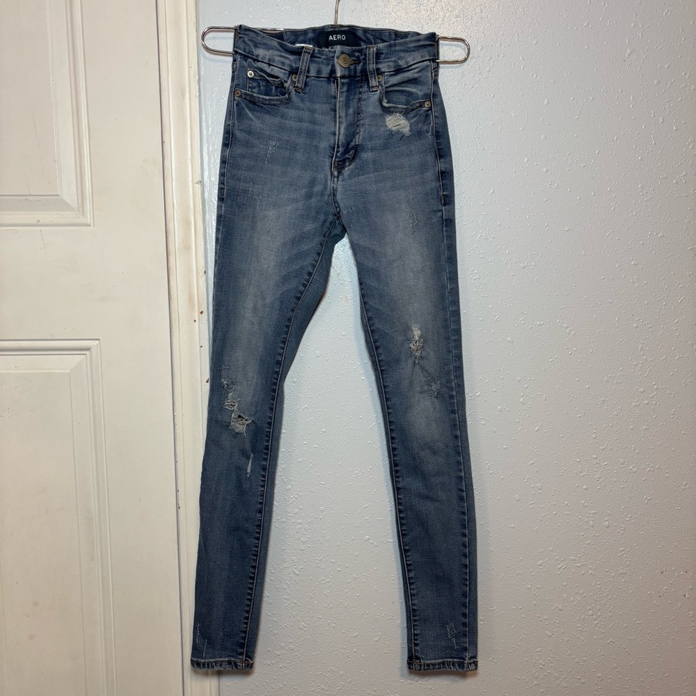 Aeropostale Women's Skinny Distressed Jeans - Medium Blue